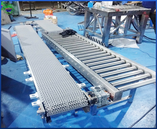 Băng tải xích nhựa + con lăn